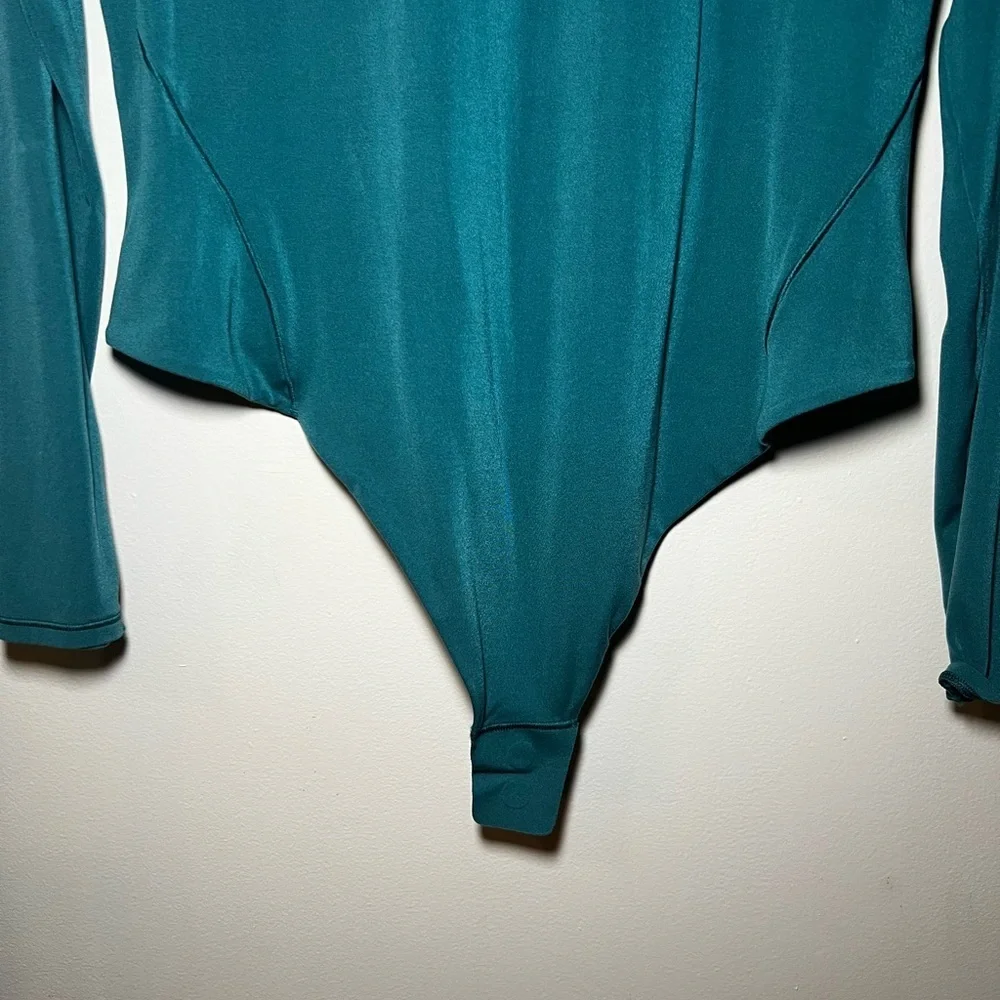 Lululemon Athletica Teal Long Sleeve Classic Night Out Turtleneck Bodysuit XL